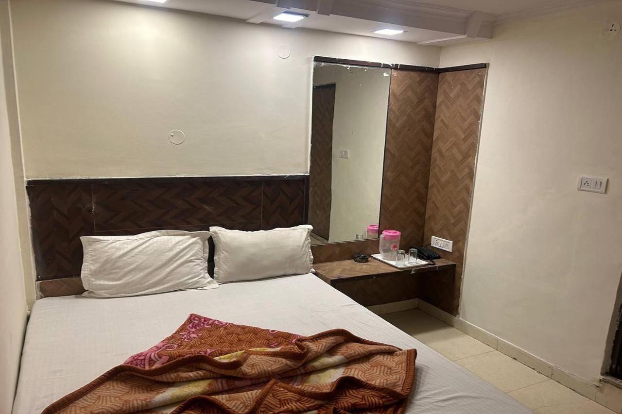 Shree Lodge Near New Delhi Railway Station, Paharganj Экстерьер фото